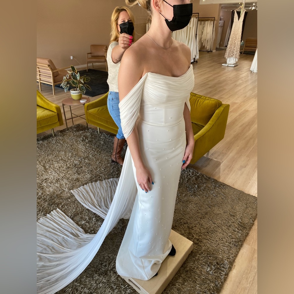 Sarah Seven Sandra Wedding Dress - Picture 3 of 7